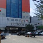 20260730_102027 Keterangan Foto : RS Royal Prima, tempat operasi lengan kanan Samuel Simanjuntak ( korban) dibatalkan