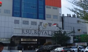 Keterangan Foto : RS Royal Prima, tempat operasi lengan kanan Samuel Simanjuntak ( korban) dibatalkan